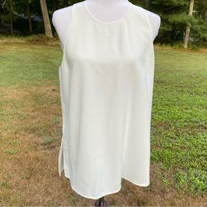 VINCE TOP BLOUSE TUNIC WHITE CREAM SLEEVELESS TRAPEZE BUTTON KEYHOLE SIZE L